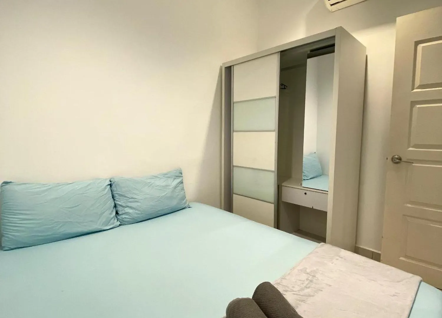 Mansion One By Sky Hive Apartment George Town